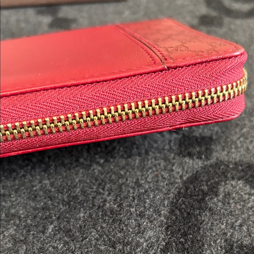 🌟 Gucci Microguccissima Red Leather Zip-Around Wallet 🌟 - Picture 8 of 17